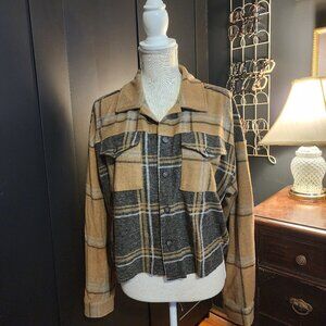 Cropped plaid shacket